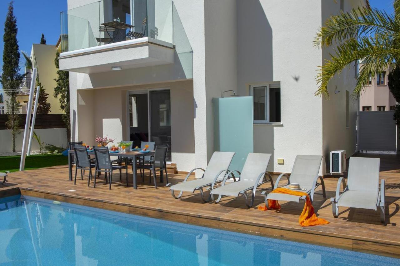 Tsokkos Family - Pool Garden 2' Walk To Vakantiehuis *