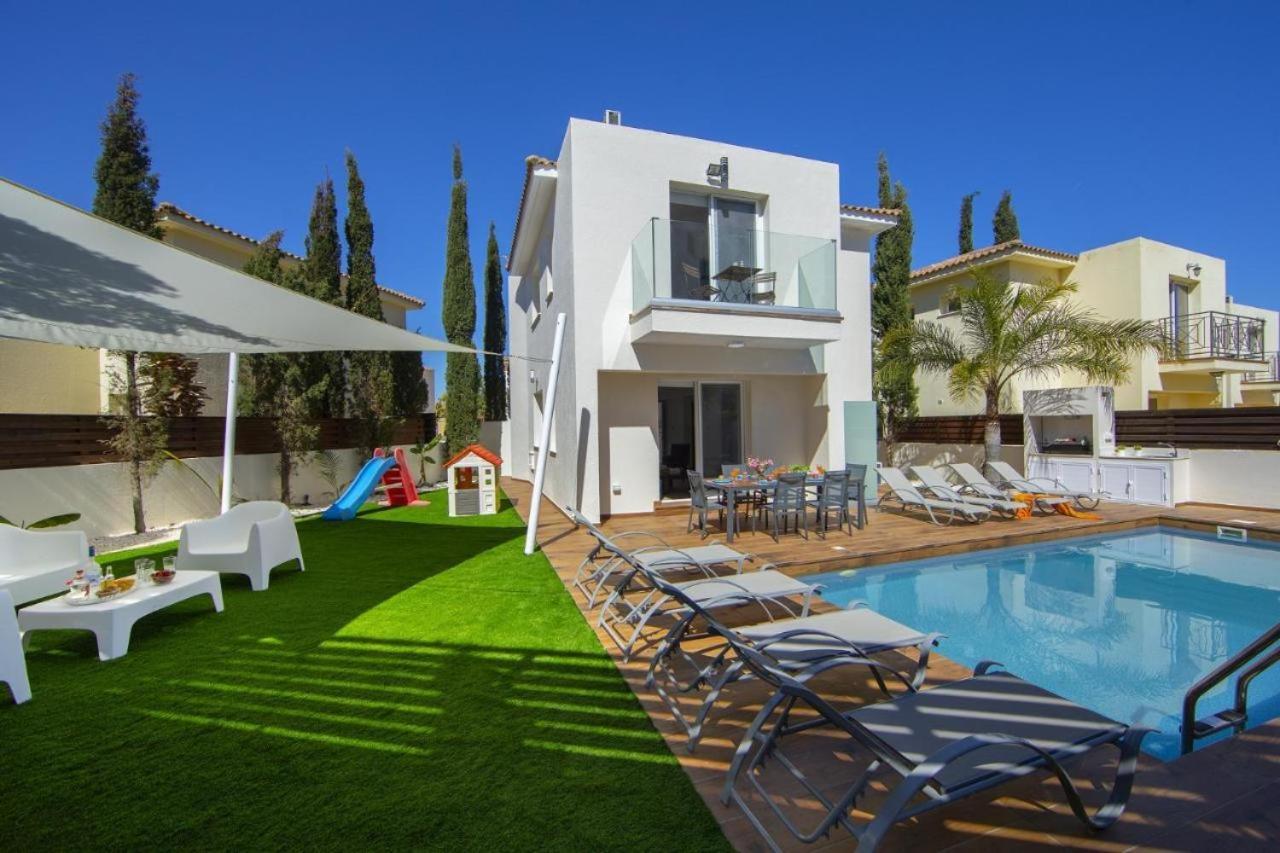 Tsokkos Family - Pool Garden 2' Walk To Protaras