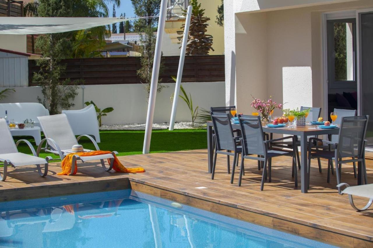 Tsokkos Family - Pool Garden 2' Walk To Vakantiehuis